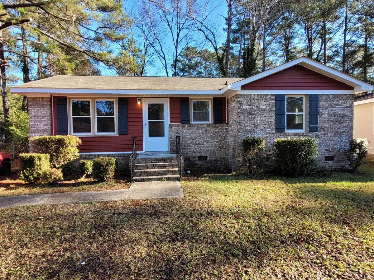 Beautifully renovated, 3-bedroom 1-bath ho... - Beautifully renovated, 3-bedroom 1-bath ho... House