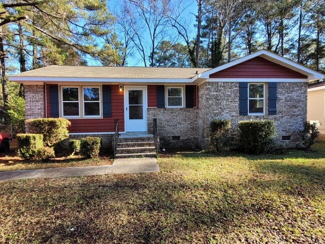 Building Photo - Beautifully renovated, 3-bedroom 1-bath ho... Rental