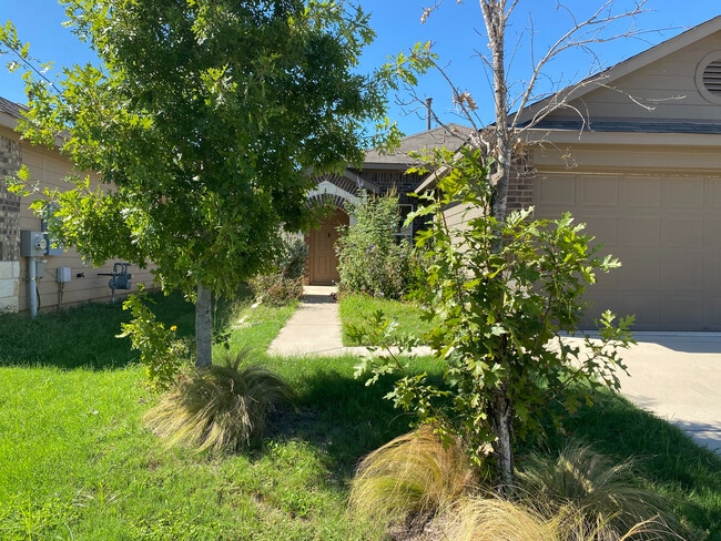 Photo - Room in House on Tilmon Ln