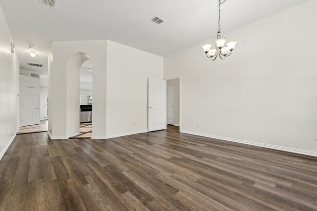 Photo - 10112 Asheboro St