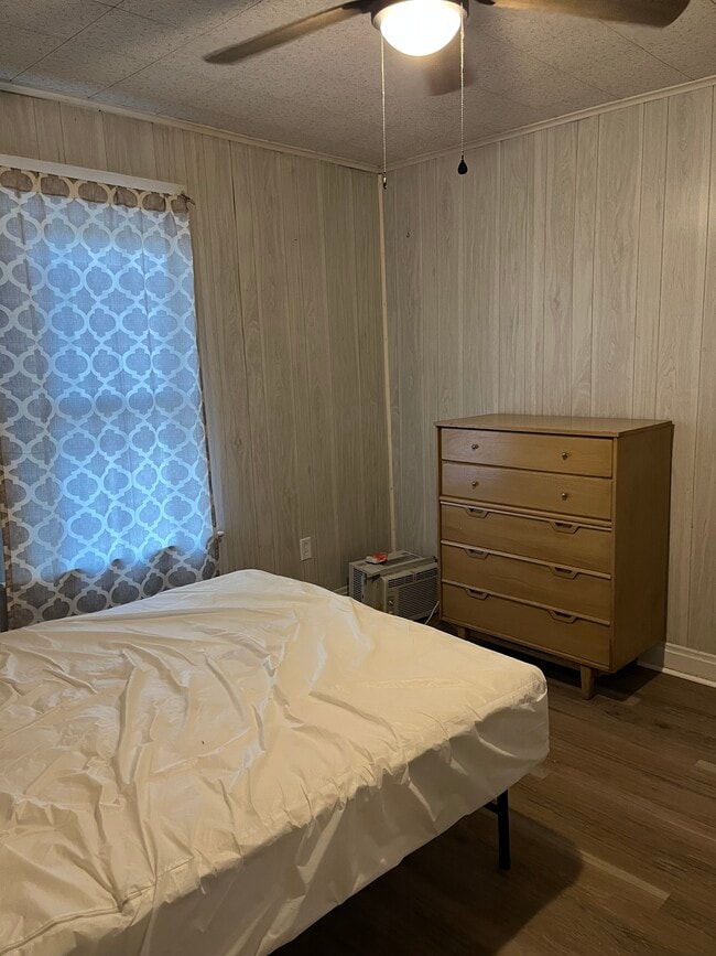 Photo - 1155 Fort Henry Ave