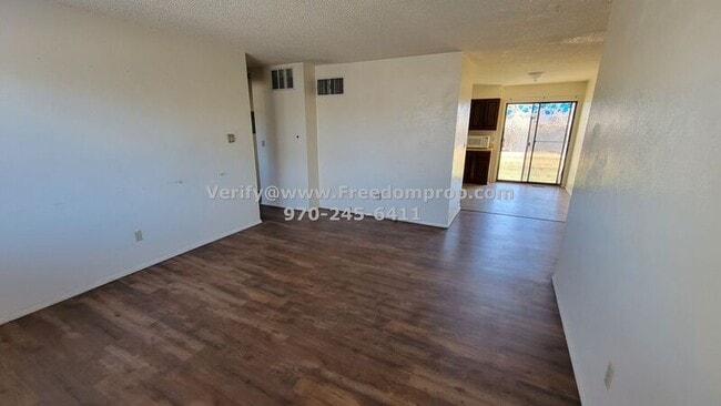 Photo - 496-32 1/8 32 1/8 Rd