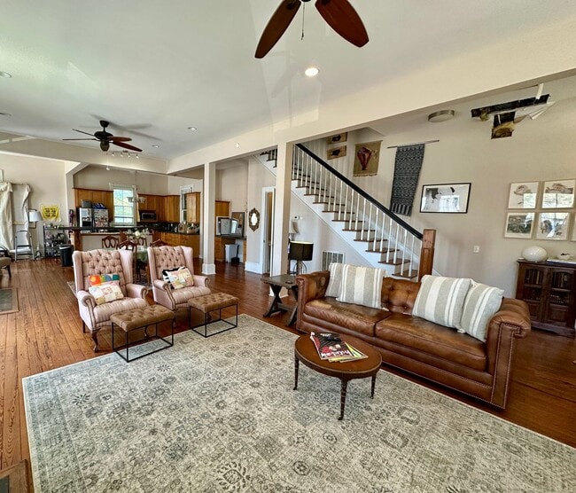 Photo - 3 BED | 2.5 BATH | WRAP AROUND PORCHES | MIDTOWN