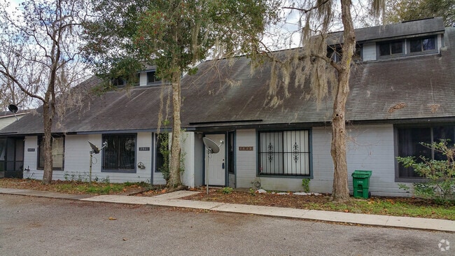 Building Photo - 2945 SW 39th Ave Rental