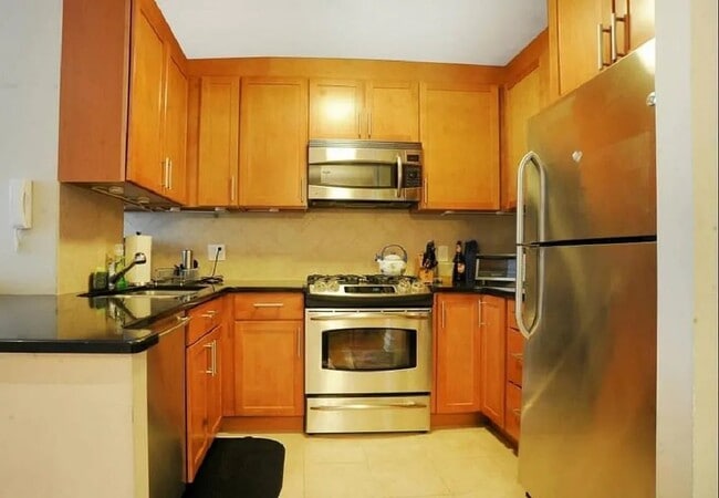 44 E 12th St Unit 20D