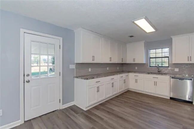 Photo - 151 Atchison Rd