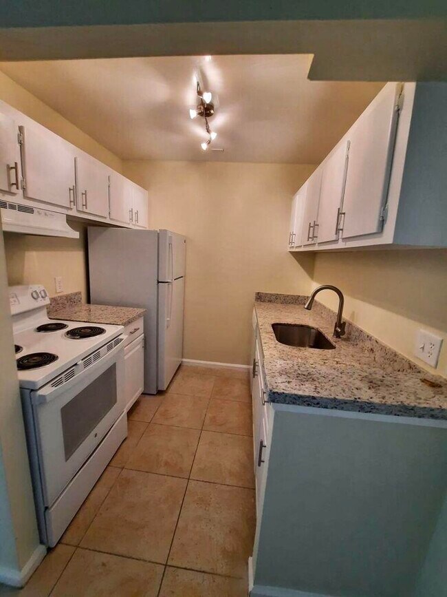 Photo - 1500 N Congress Ave Unidad B29 Rental