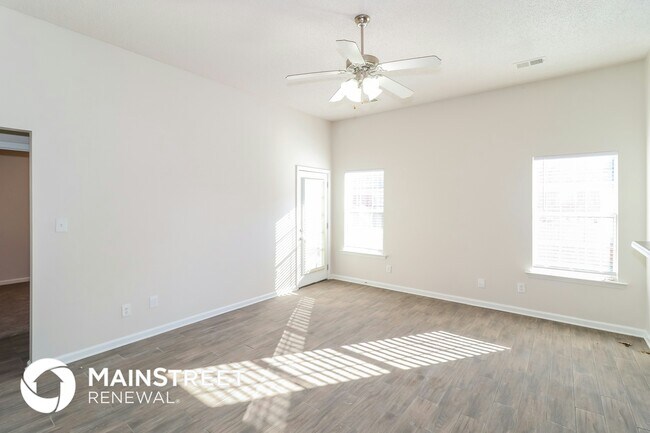 Photo - 5890 Carrel Cove