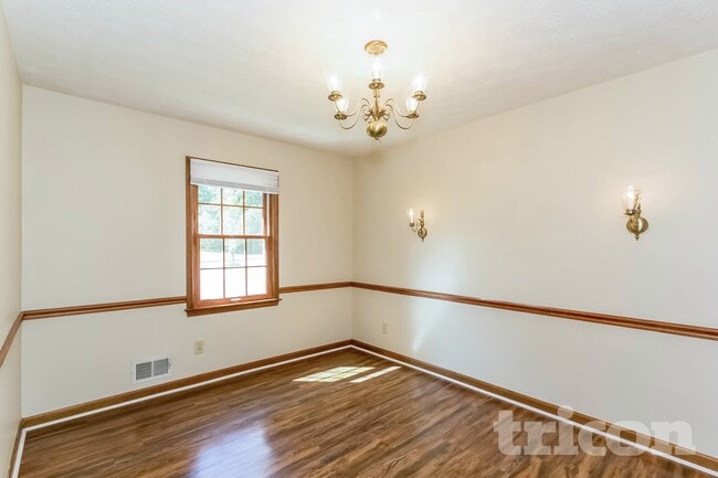 Photo - 1430 Hillside Pl SE