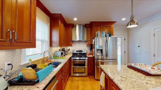 Photo - 7 Acron Rd Apartments Unit 1
