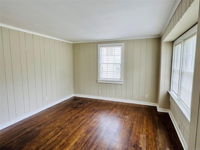 Photo - 2023 Windsor Ave