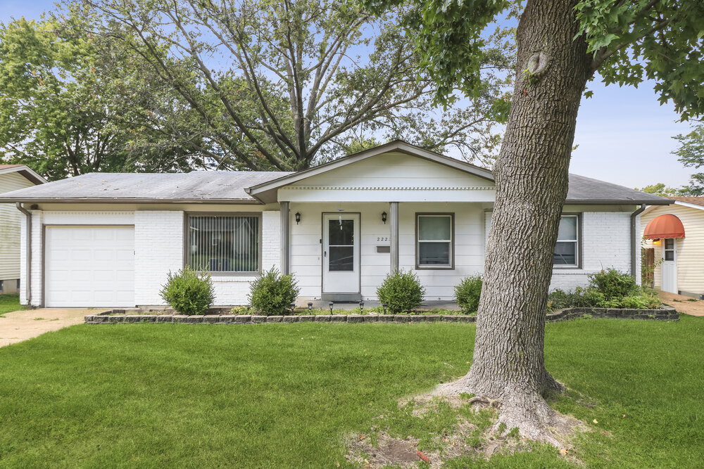Photo - 2223 Farnham Ln