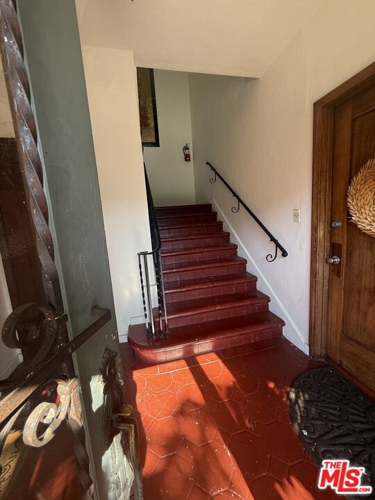 Photo - 444 N Curson Ave Unit 444 1/2
