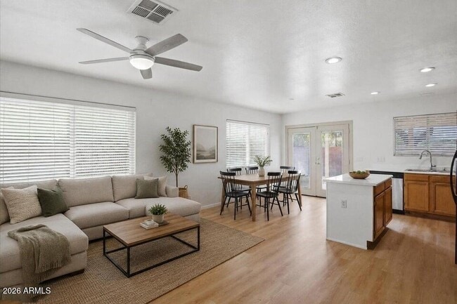 Photo - 2901 W Irma Ln