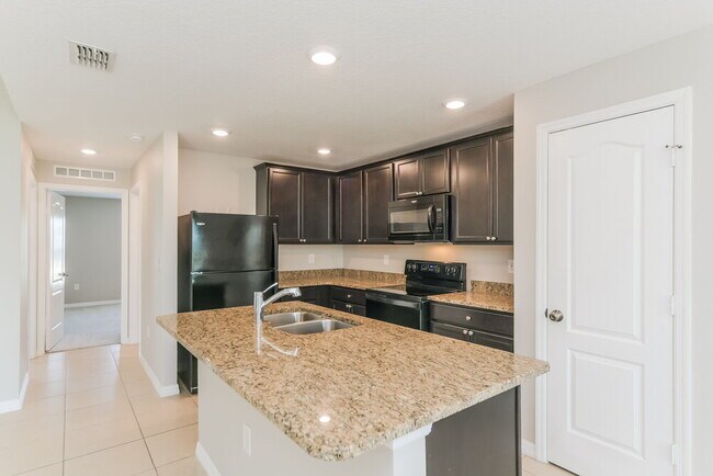 Photo - 246 Hyacinth Ct