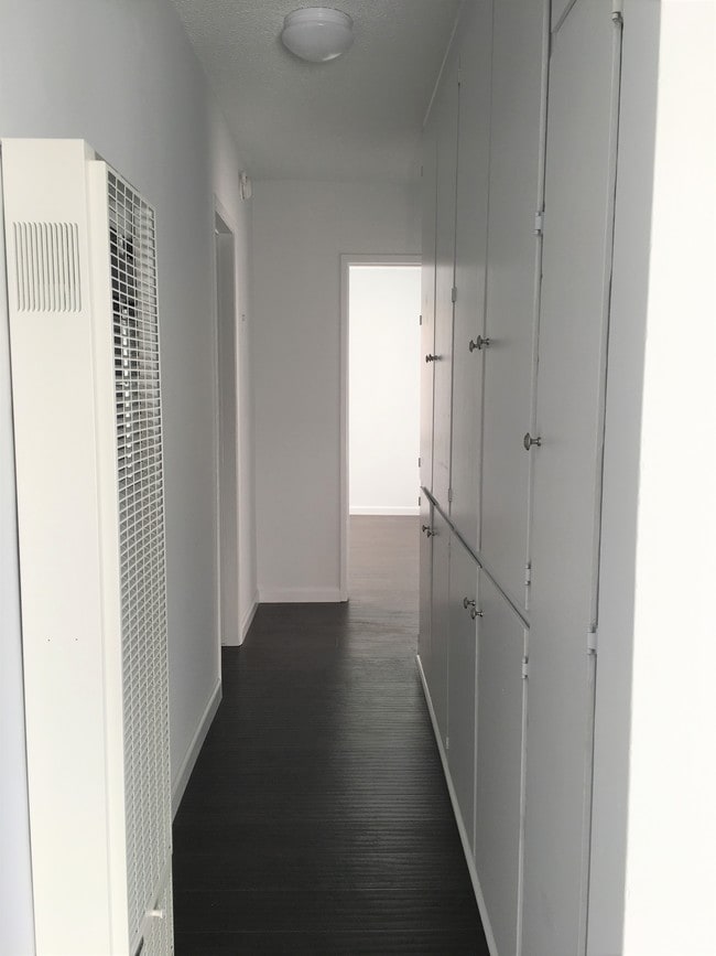 Fotografía del edificio - 603 N New Hampshire Ave Unidad 8