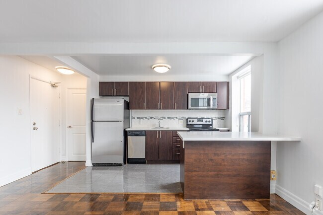 2 chambres, 1 salle de bain - 752 pi² - Cuisine - 1065 Eglinton