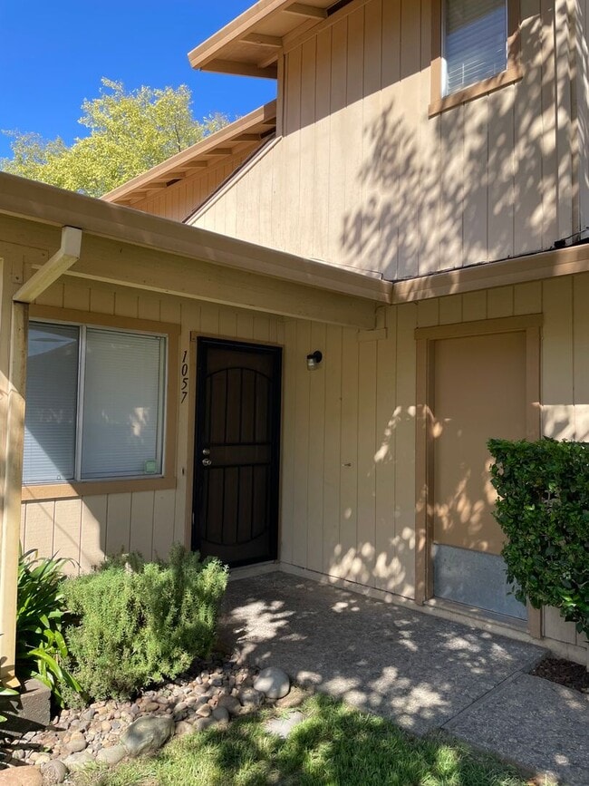 Photo - 3 Bedroom 2 Bath available this Summer!