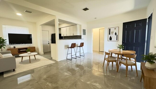 Building Photo - 720 82nd St Unit 718