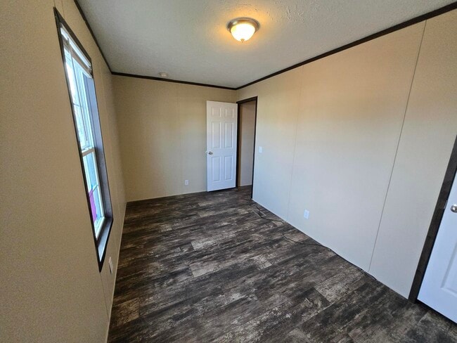 Photo - 5973 Frederick St