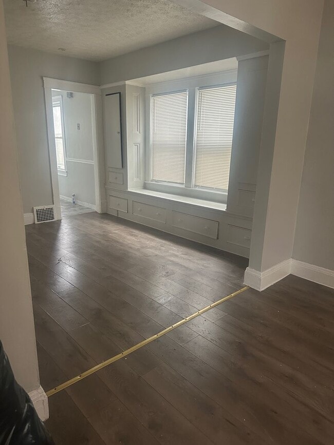 Photo - Nice Cozy downstairs unit