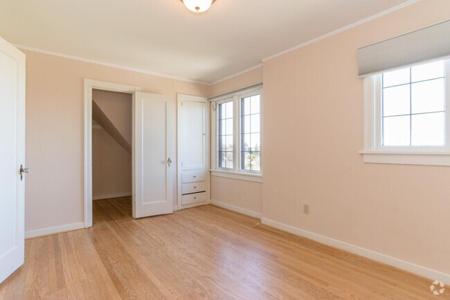 Building Photo - 721 W Florentia Pl Rental