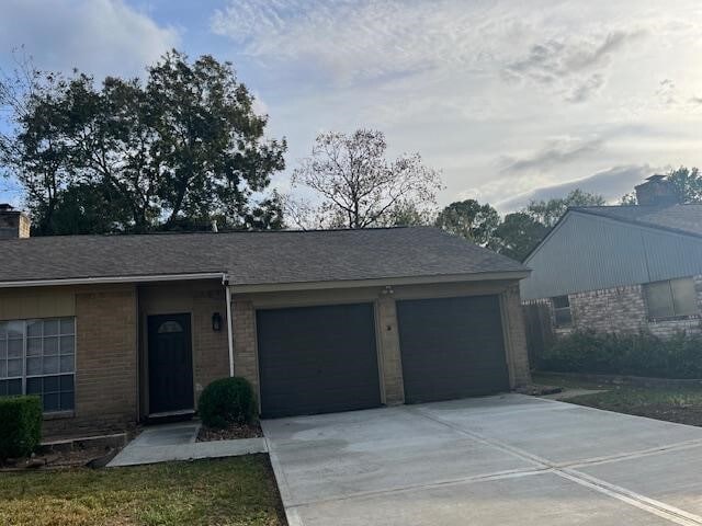 Photo - 15814 Havenhurst Dr