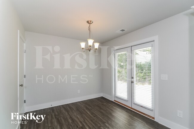 Photo - 4535 Bonneville Dr