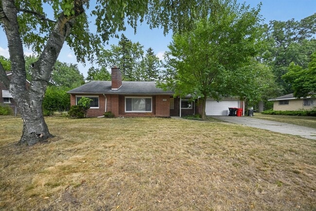 20880 Avon Ln