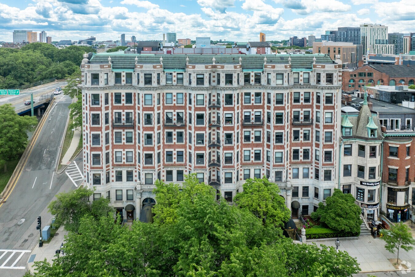 Exterior - The Braemore