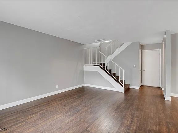 Photo - NO MIN CREDIT SCORE REQUIRED, BK OKAY, PAS... Unidad #15