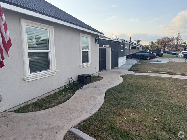 Building Photo - 9534 Lundahl Dr Rental
