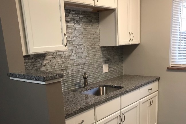 New kitchen with granite counters - 19101 Hilliard Blvd Unit Apt 6