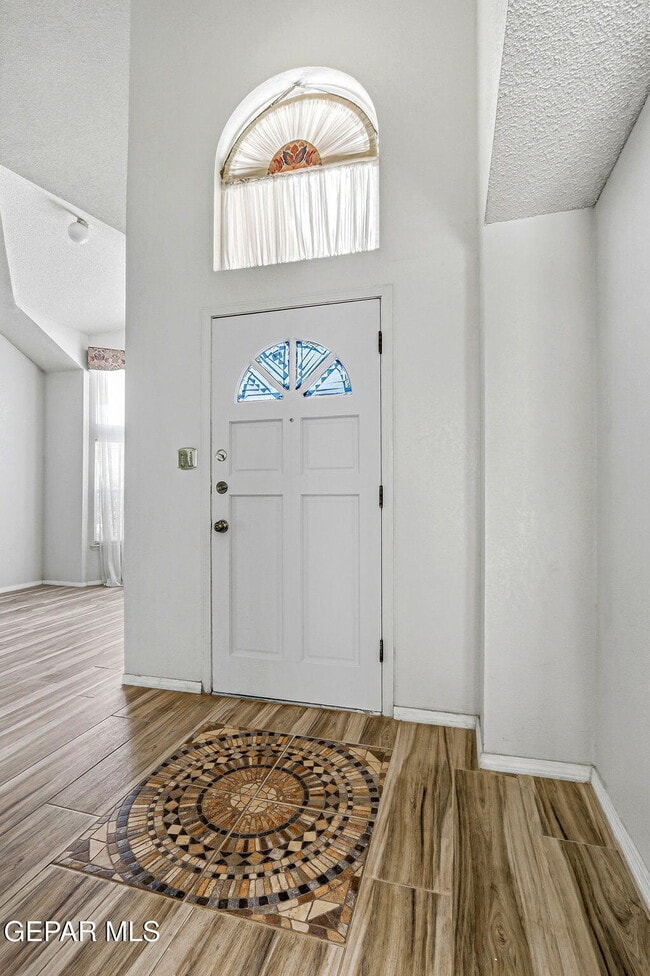 Photo - 7765 Dianjou Dr