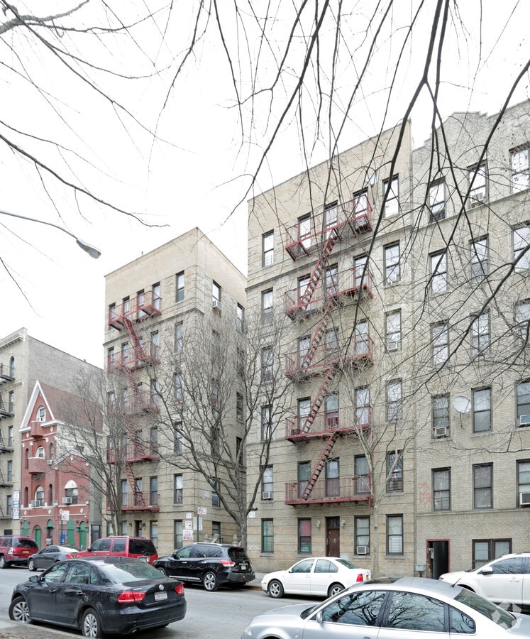 Photo - Mosholu Court Apartamentos