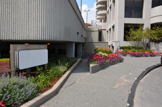 Photo - Lincoln Park West