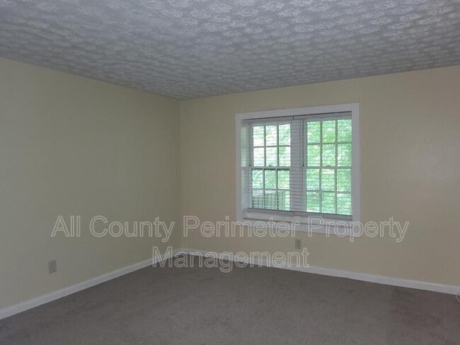 Photo - 3083 Colonial Way Unit APT L