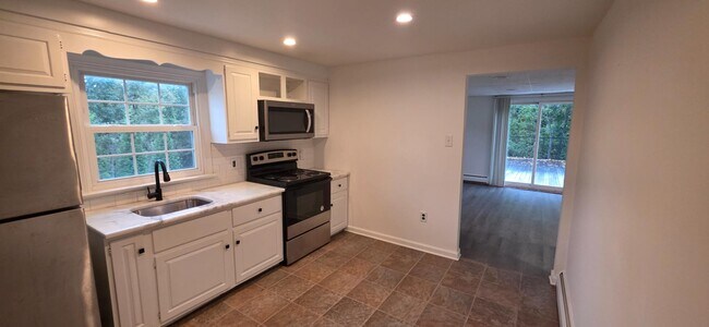 Photo - 146 Walnut St