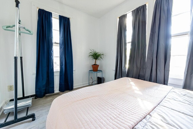 Photo - THE CUSTER| Atlanta home just a 4-minute walk to the bus stop at Willingham Dr @ Colville Ave, of...