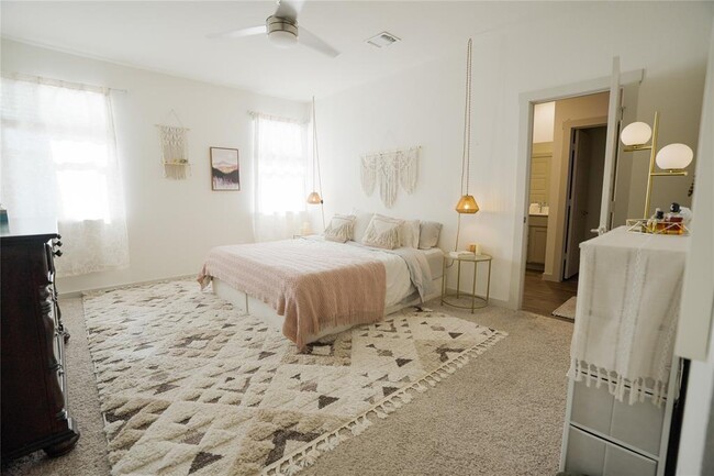 Photo - 4605 Tully Dr