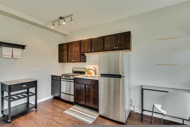 Photo - 1627 N Humboldt Blvd