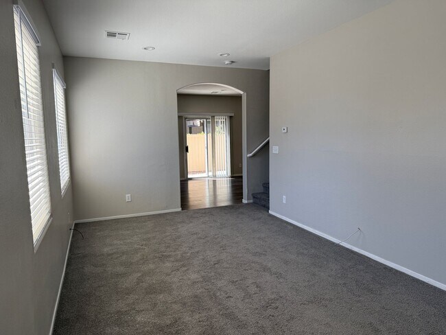 Photo - 4bd/2.5bath House