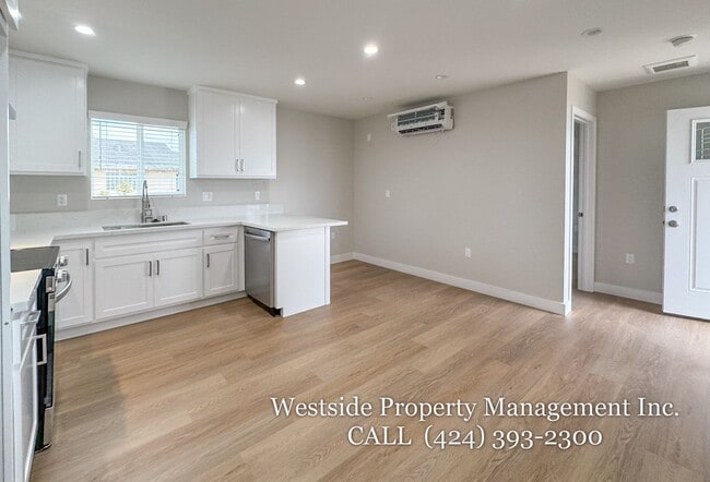 Building Photo - 316 Ximeno Ave Unit B Rental