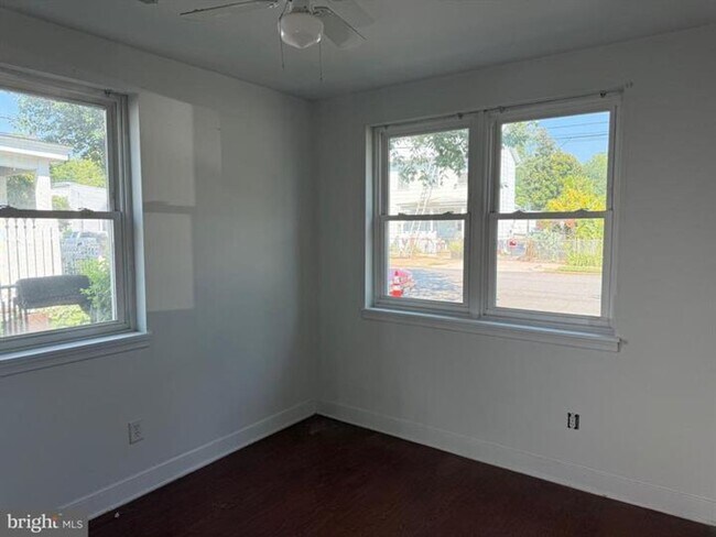Photo - Stuart Street Apartments Unit Apt 1