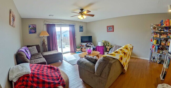 Photo - 3D Tour Available - Gorgeous duplex + Gara...