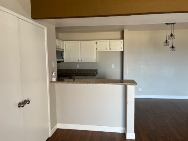 Photo - 1480 W Edgehill Rd Unit 6