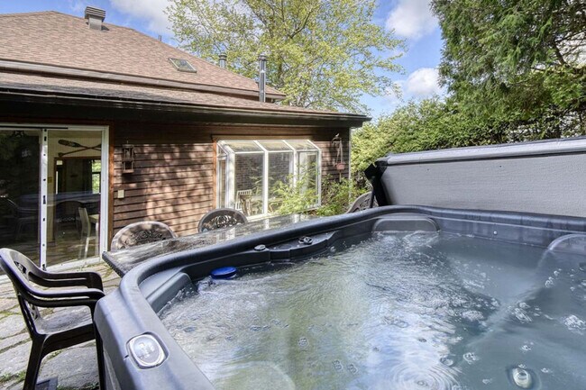 Photo - 1690 Rue Principale Unit ID1061553P