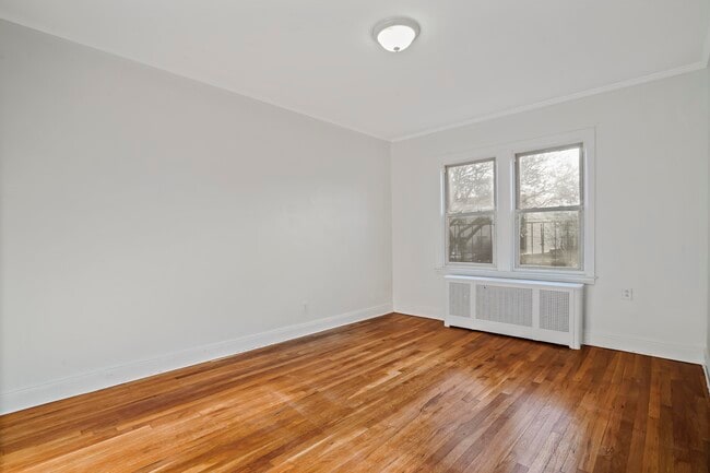 Building Photo - 1824 Summerfield St Unit 2nd Floor