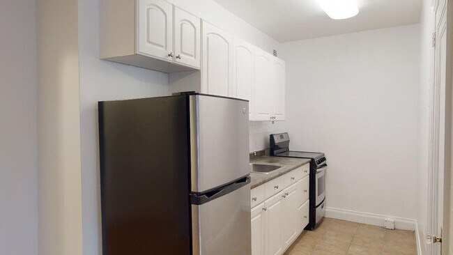 Photo - 235 Charlotte