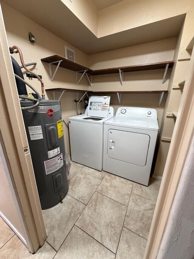 Photo - 1438 N Shill Dr Unit Apt 102